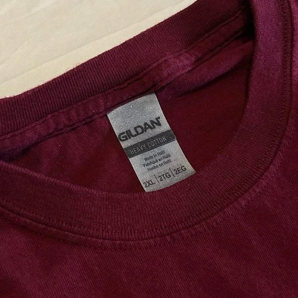 SOLD Gildan burgundy red racing graphic tee 2XL - Picture 3 of 6